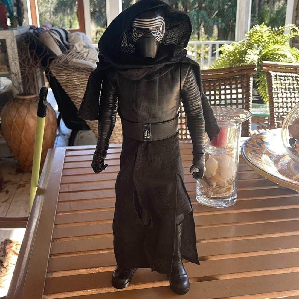 Star Wars black 18 inches